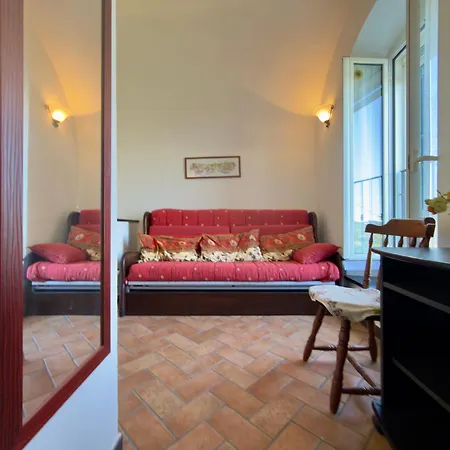 Hill Stone Retreat View Sea Апартаменты